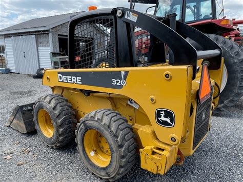 Used John Deere 320 Skid Steers for Sale (9 listings)